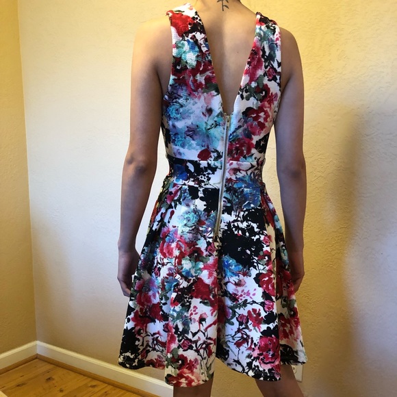 Floral Dress - Picture 2 of 2